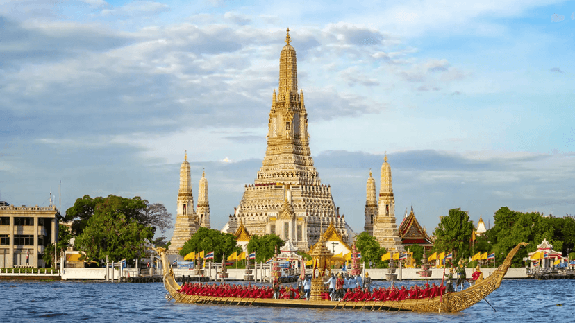Bangkok Temple Tour Air Conditioned Vehicle Transfers