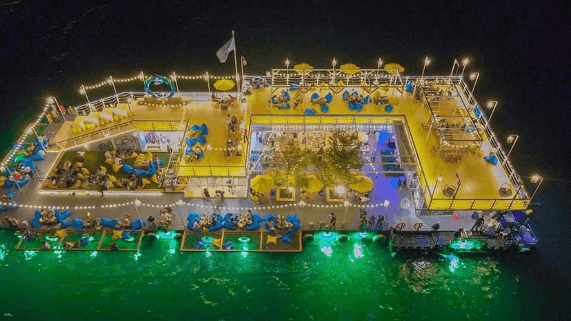 Family Friendly Floating Cafe Pattaya With Accessible Seating