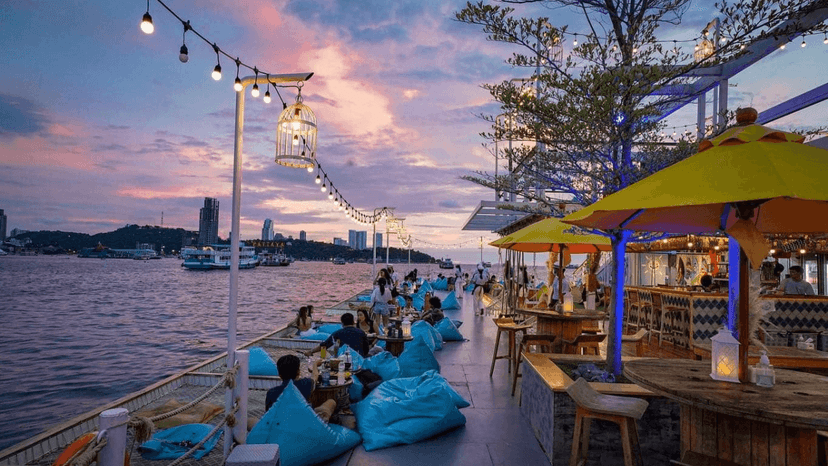 Unique Things To Do In Pattaya Tappia Floating Cafe Experience