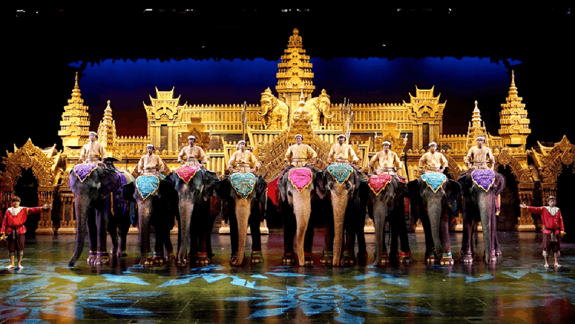 FantaSea Show Phuket