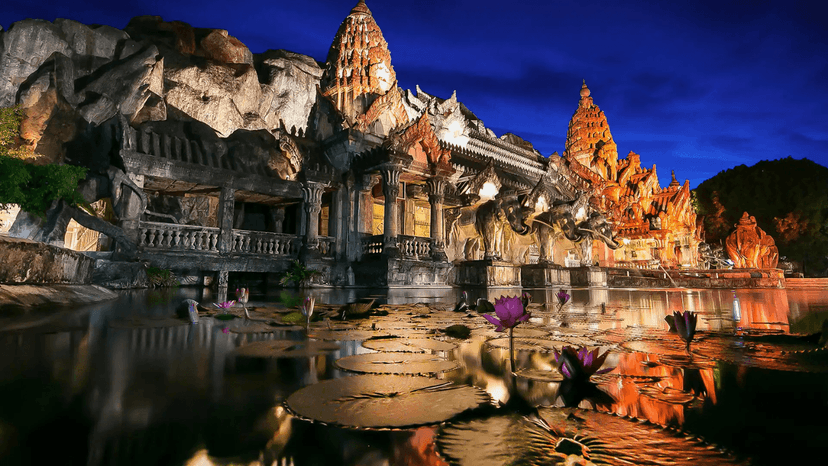 FantaSea Show Phuket