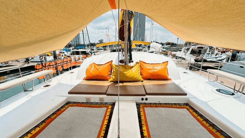 Private Yacht Party Pattaya Group Celebration