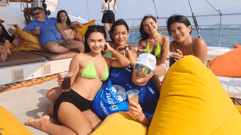 Sunset Sea Views From Pattaya Private Yacht