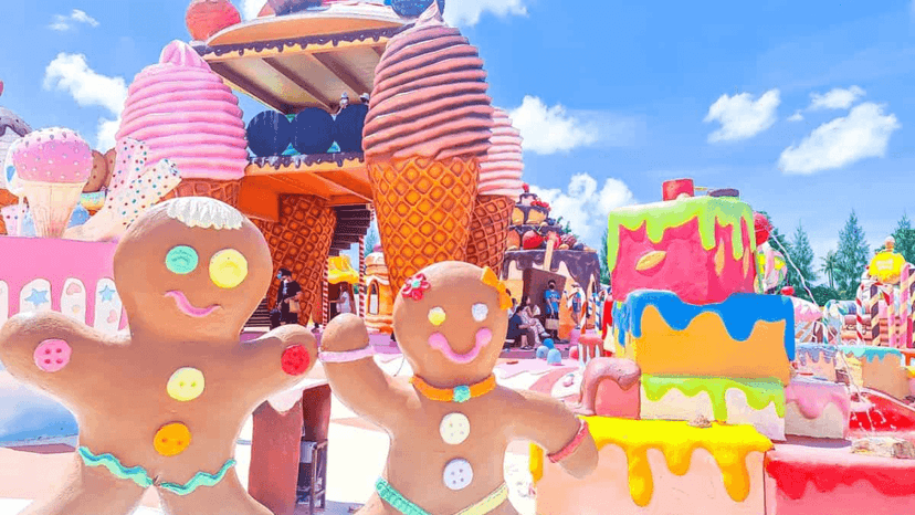 Giant Ice Cream Sculpture At Great And Grand Pattaya