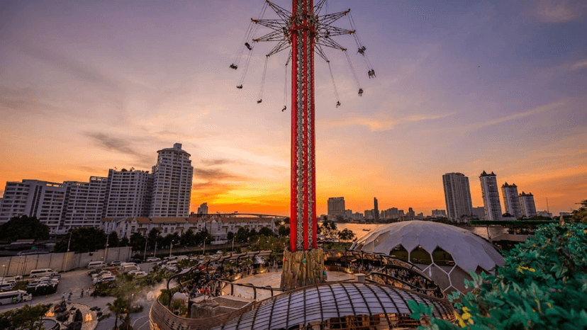 Couple Enjoying SkyFlyers Wings Of Garudapterus Experience