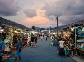 Bang Niang Market Street-Food & Night Stroll