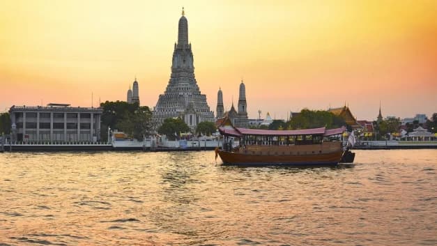 Manohra Dinner Cruise in Bangkok